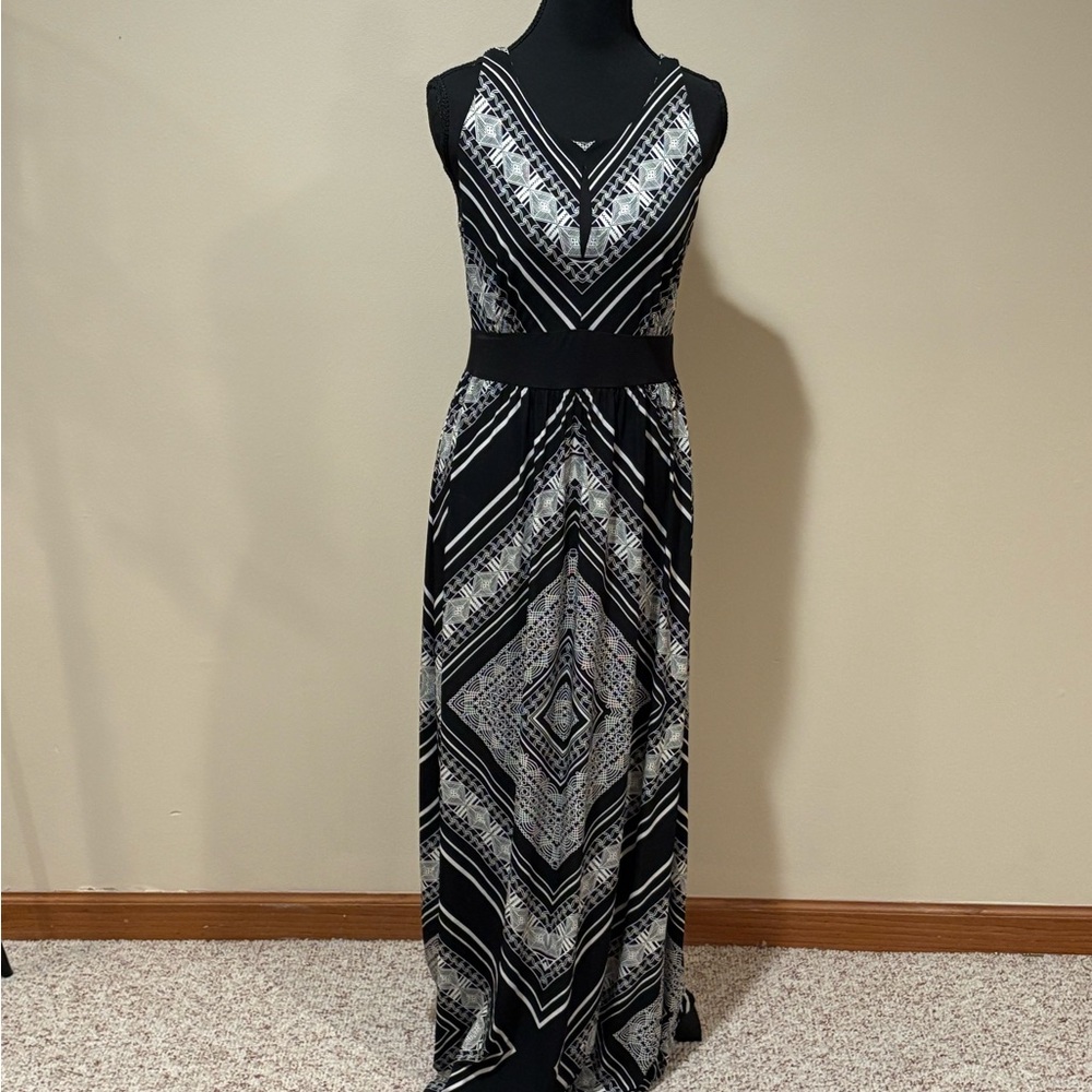 Apt. 9 Black and Silver Patterned Maxi Dress